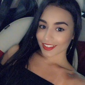 Meet your Posher, Esperanza